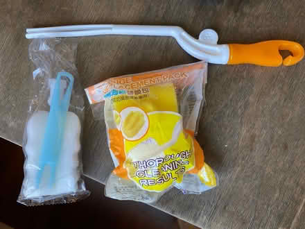 Photo of free Four PHILIPS AVENT baby bottles (Concord Greene Condominium) #2