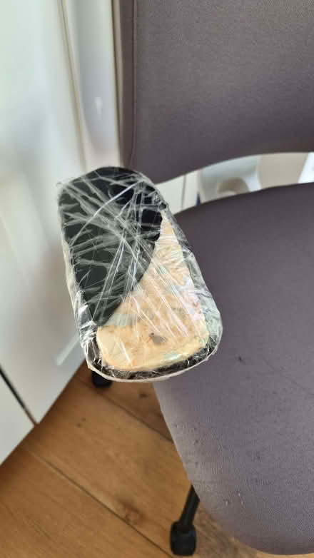 Photo of free Grey desk chair (Kilburn NW6) #2