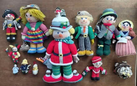 Photo of free Knitted dolls (Twyford RG10) #1