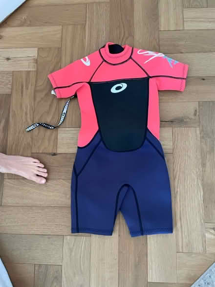 Photo of free Kids wet suit unworn (Penge, SE20) #1