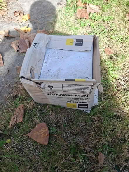 Photo of free White wall tiles (Drayton PO20) #1