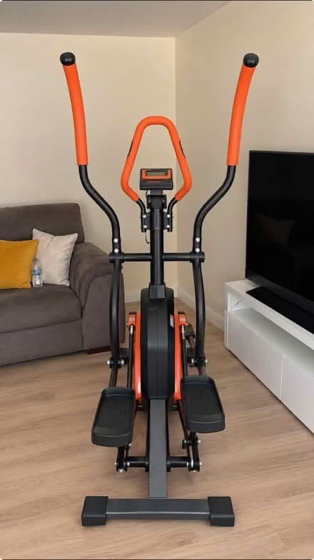 Photo of free Elliptical machine (Stevenage SG1) #1