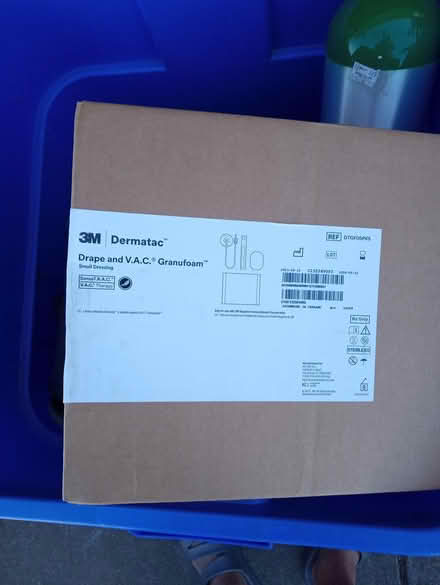 Photo of free 3M Drape and Vac Oxygen accessorie (Hollister) #1