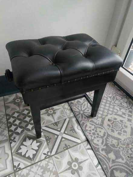 Photo of free Height Adjustable Piano Stool (Aigburth L17) #1