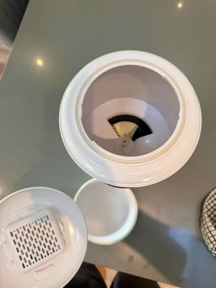Photo of free Cat Feeder (Tolworth KT5) #3