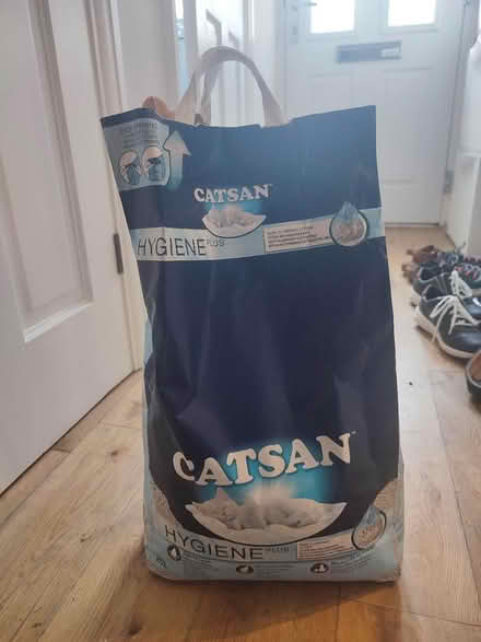 Photo of free Catsun cat litter (WD23 Bushey) #1