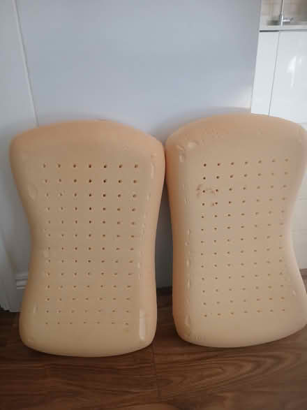 Photo of free 2 ortopedic pillows (Nw41 by Nw41by) #1