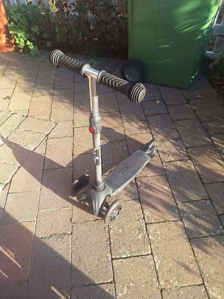 Photo of free Child's Scooter (Sunningdale SL5) #1