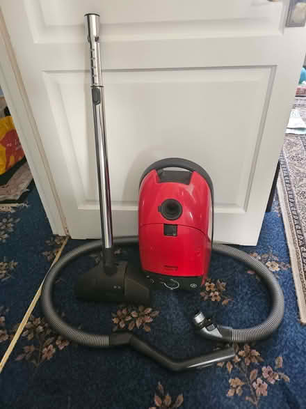 Photo of free Miele "Cat & Dog" Vacuum Cleaner (Thornton Heath CR0) #1