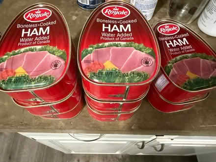 Photo of free expired canned goods (El Camino/shoreline/Miramonte) #1