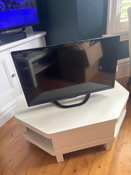 Photo of free LG television (Moseley B13) #1