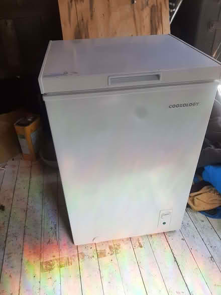 Photo of free Top opening frezzer (Caversham RG4) #2