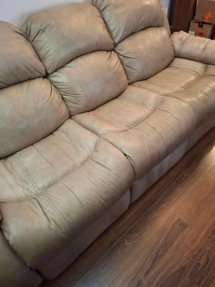 Photo of free 3 seat reclining couch (mckenzie lake se) #1