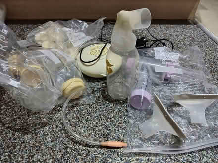 Photo of free Medela swing breast pump (Asda Hounslow TW3 1) #1