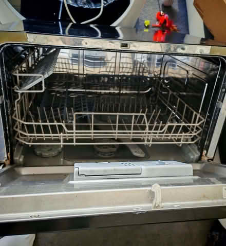 Photo of free Table top dishwasher, faulty, repairable. Klarstein Amazonia (The Lanes BN1) #2