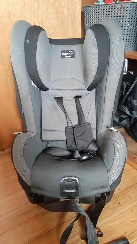 Photo of free Baby car seat (Redan Ballarat 3350) #1
