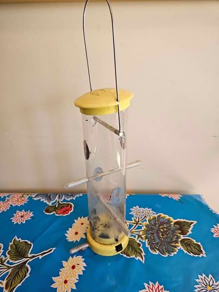 Photo of free Bird seed & feeder (Wallingford) #2