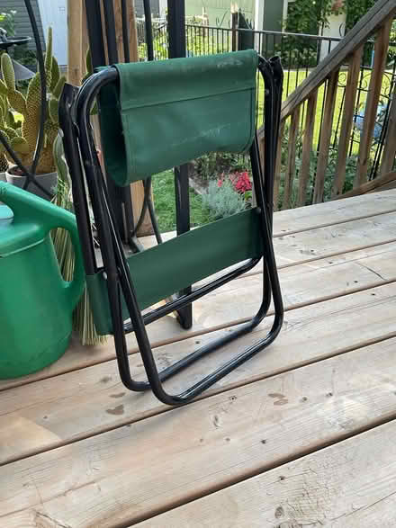 Photo of free Trailside folding chair (Hintonburg) #3