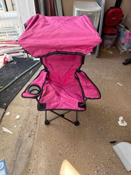 Photo of free Pink folding chair for kids (Elkridge near Port Capital) #1