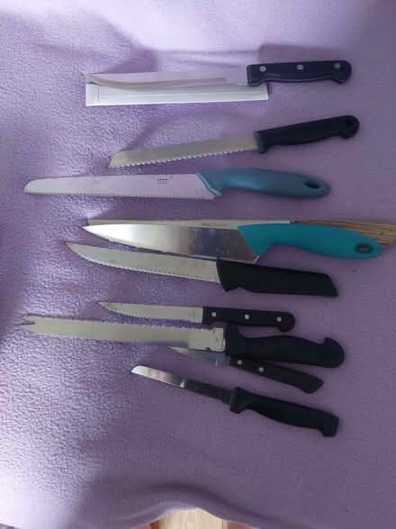 Photo of free A range of kitchen knives (Upper Wolvercote OX2) #1