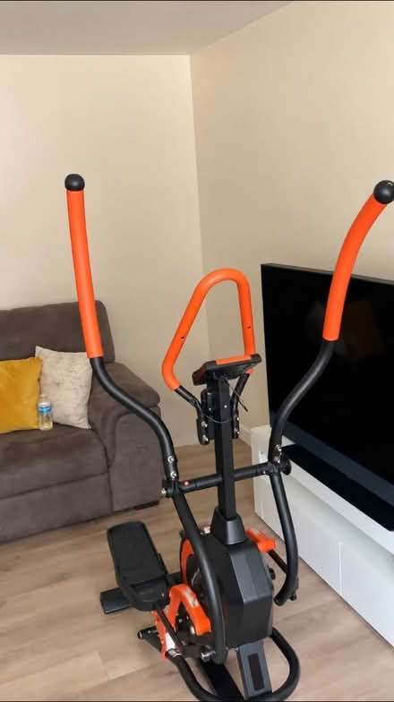 Photo of free Elliptical machine (Stevenage SG1) #2