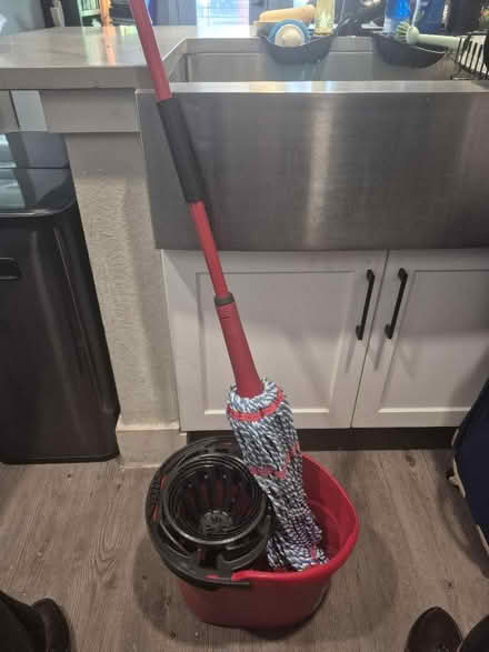 Photo of free Mop and bucket (76102) #1