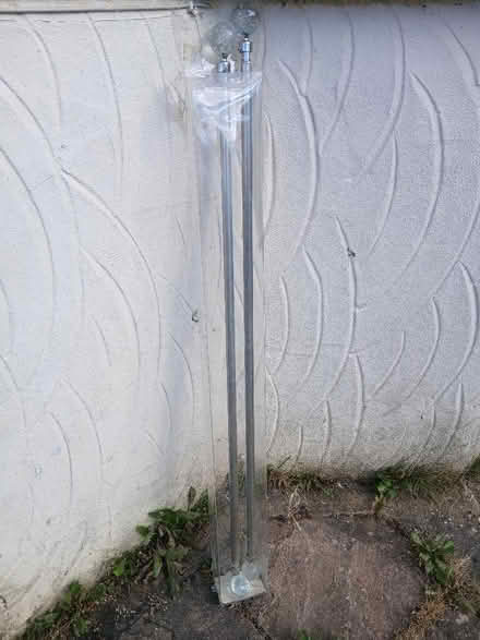 Photo of free Stud Extendable Metal Curtain Pole (The Camp AL1) #2