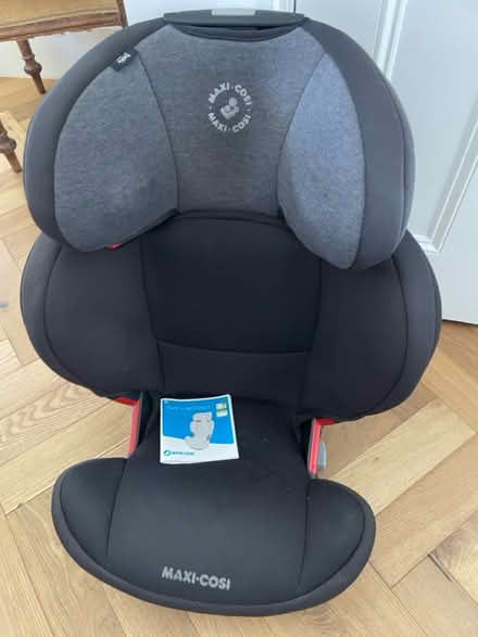 Photo of free Car Seat (Penge, SE20) #1