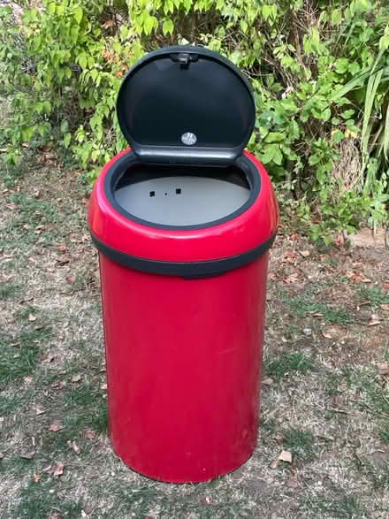 Photo of free Red bin (N11 2AU alexandra palace) #1