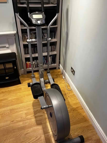 Photo of free Elliptical Cross Trainer - Reebok RE3000 (Bewdley DY12) #2