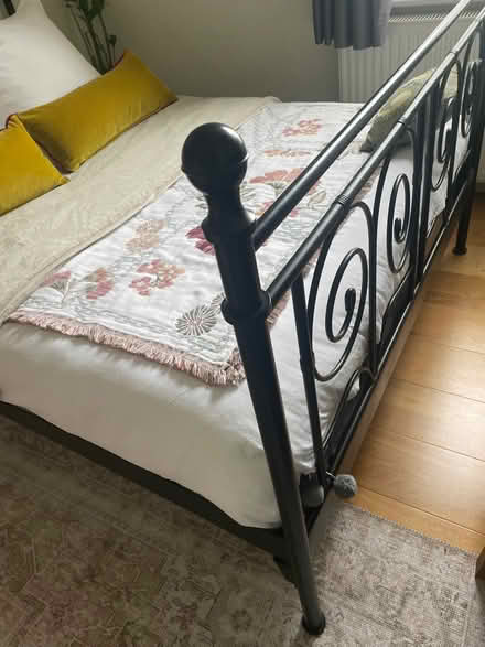 Photo of free Standard double bed with metal frame (North Sheen TW9) #2