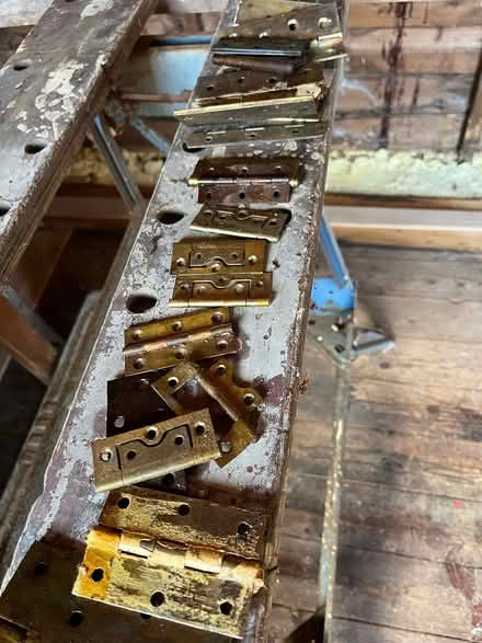 Photo of free collection of various hinges (Denvilles PO9) #1