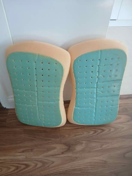 Photo of free 2 ortopedic pillows (Nw41 by Nw41by) #2