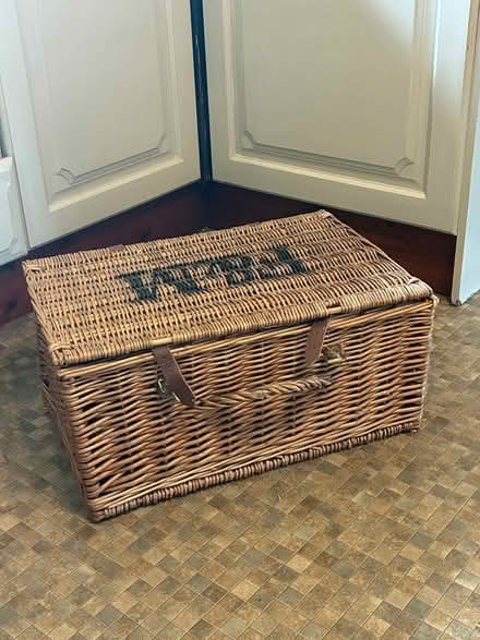 Photo of free Fortnum & Mason wicker hamper (Wells BA5) #1