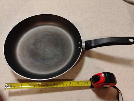 Photo of free Non-stick frying pan (chesterton CB4) #1