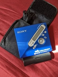 Photo of mini-disc walkman (City Centre NR3) #1