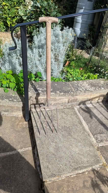 Photo of free Garden Fork (Cottingley BD18) #1