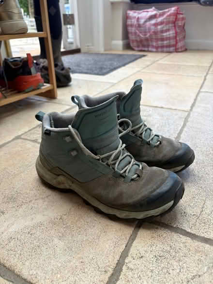 Photo of free Women’s decathlon hiking boots 6.5 (Pentre SY4) #1