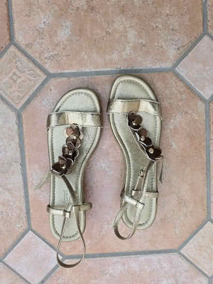 Photo of free Sandals (Top Amersham HP6) #1