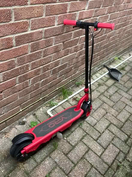 Photo of free Electric kids scooter (Petersfield GU32) #1