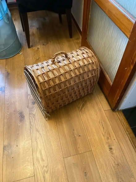 Photo of free Cat / small pet carrier (Hounslow TW4) #2