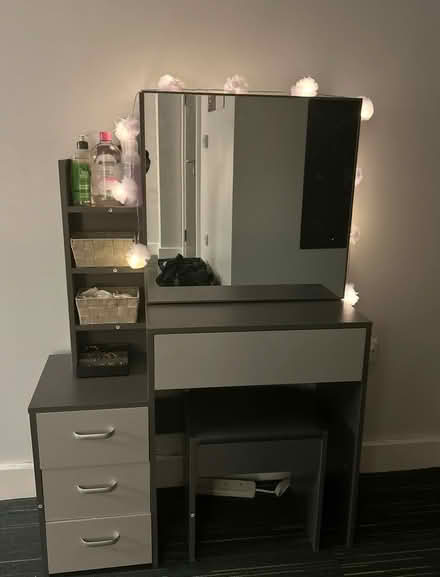 Photo of free Dressing table (Wavertree L15) #1