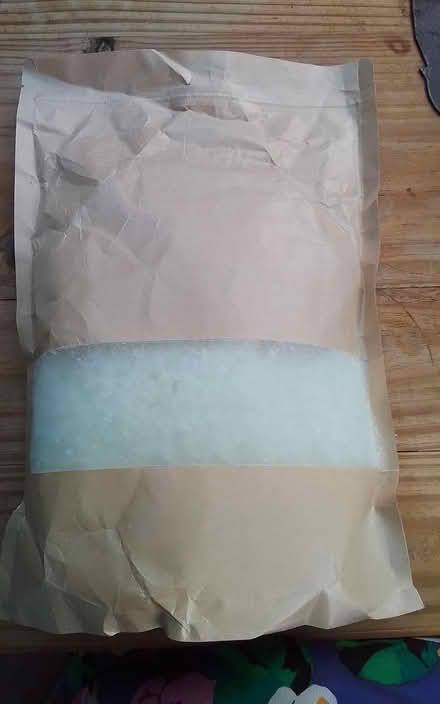 Photo of free kilo bag of soy wax flakes (Timperley WA15) #1