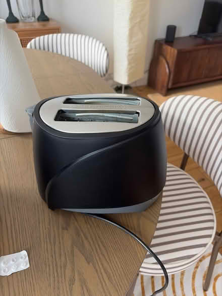 Photo of free Microwave, toaster and kettle (NW3 2DT) #3