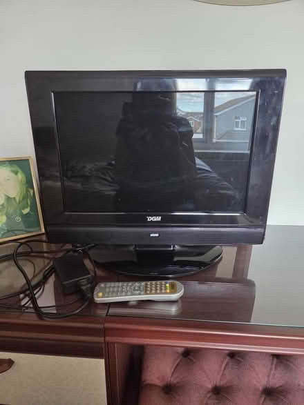 Photo of free 19 inch TV with built-in DVD player (Bedford MK41 Putnoe) #1
