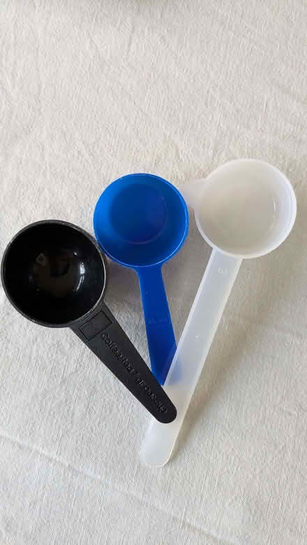 Photo of free kitchen equipment (Tring Wharf HP23) #3