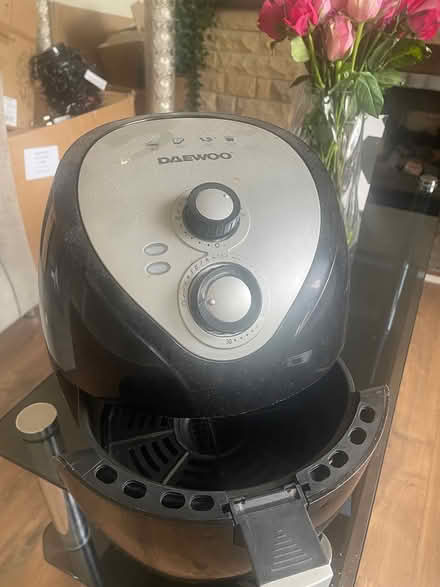 Photo of free Daewoo Air fryer 2L (Bulwell Lane NG6) #2