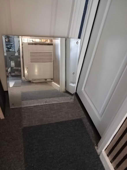 Photo of free Wall mirror (New cross SE14) #1