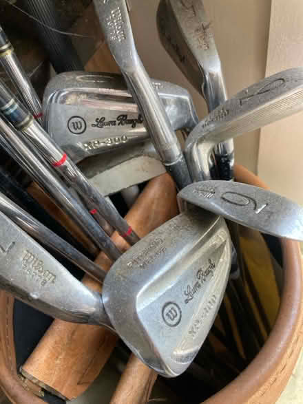 Photo of free Vintage golf clubs/bag (Maple and drake area) #4
