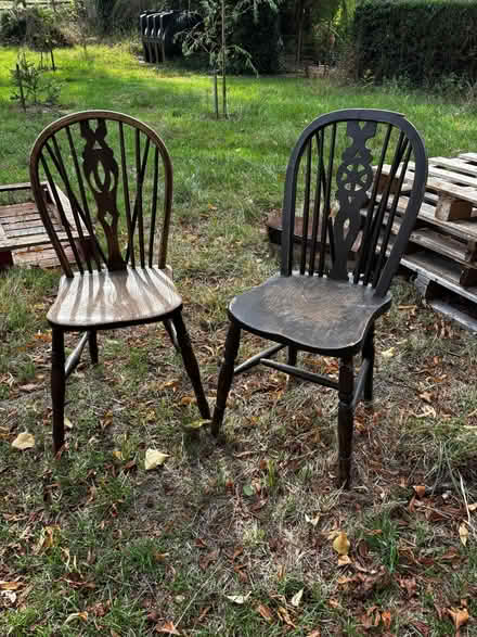 Photo of free 3 x wheelback Windsor chairs (Wootton OX20) #2